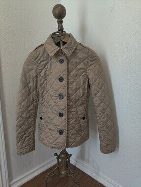 Burberry Fernleigh Quilted Tan Women's Jacket - Lightweight Button-Front Coat